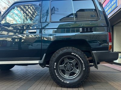 TOYOTA LAND CRUISER 70 - 3