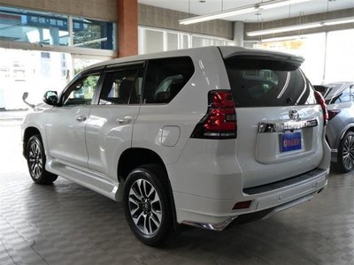 TOYOTA LAND CRUISER PRADO - 6
