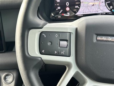 LAND ROVER DEFENDER - 8