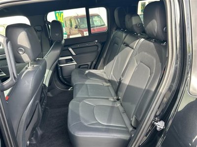 LAND ROVER DEFENDER - 5