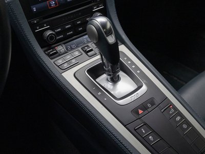 صورة 9 لـ 2021 Porsche 718