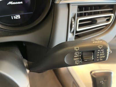 صورة مصغرة 12 لـ 2021 Porsche MACAN