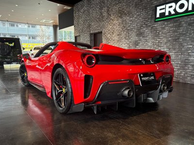 FERRARI 488 - 8