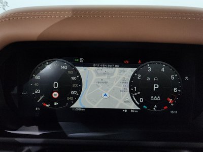 LAND ROVER DEFENDER - 8