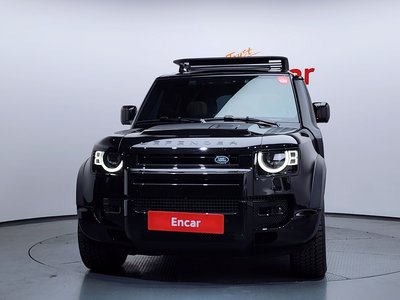 LAND ROVER DEFENDER - 2