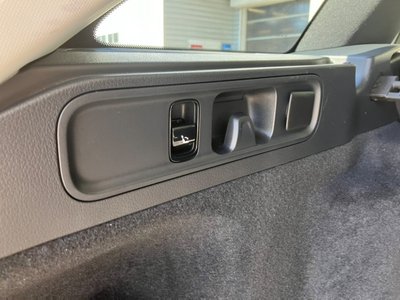 MERCEDES-BENZ C-CLASS - 9