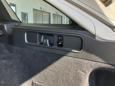 MERCEDES-BENZ C-CLASS - 10