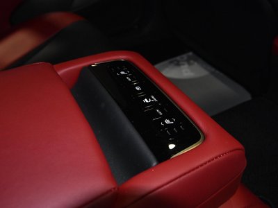 صورة مصغرة 22 لـ 2021 Lexus LS