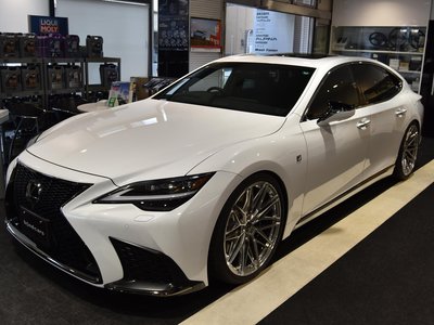 صورة 7 لـ 2021 Lexus LS
