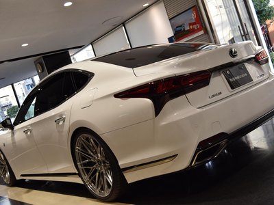 صورة 3 لـ 2021 Lexus LS