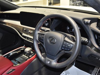 صورة مصغرة 28 لـ 2021 Lexus LS