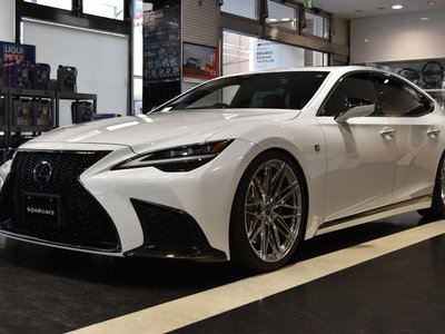 صورة 1 لـ 2021 Lexus LS