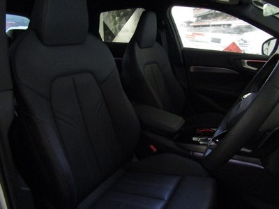 صورة مصغرة 38 لـ 2025 AUDI A5 AVANT