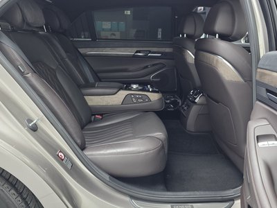 صورة مصغرة 12 لـ 2019 Genesis G90