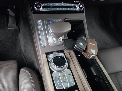 2019 Genesis G90 — фото 9