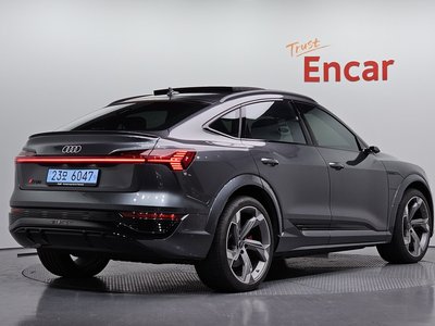 صورة 3 لـ 2024 AUDI SQ8 E-TRON