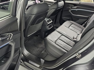 صورة مصغرة 12 لـ 2024 AUDI SQ8 E-TRON