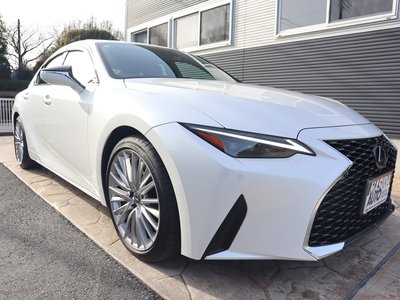 LEXUS IS - 3