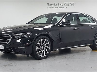 MERCEDES-BENZ E-CLASS - 1