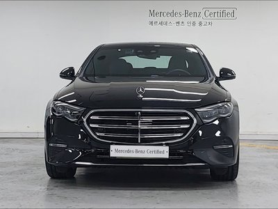 MERCEDES-BENZ E-CLASS - 2