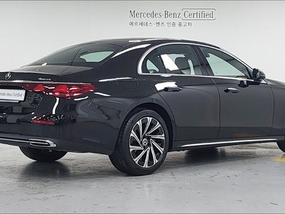 MERCEDES-BENZ E-CLASS - 5