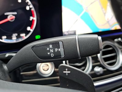 MERCEDES-BENZ E-CLASS - 9