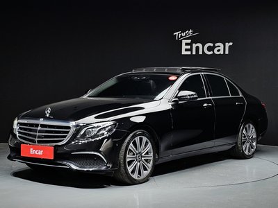 MERCEDES-BENZ E-CLASS - 1