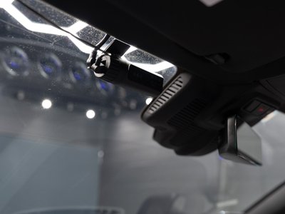 MERCEDES-BENZ E-CLASS - 10