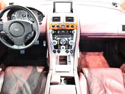 2010 Aston Martin DBS 照片 3