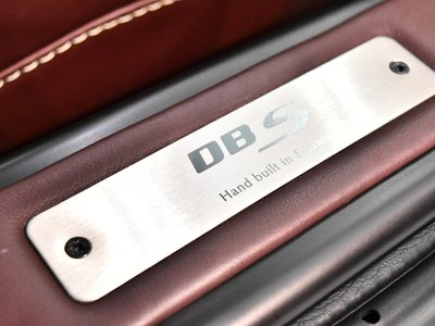 2010 Aston Martin DBS 照片 19