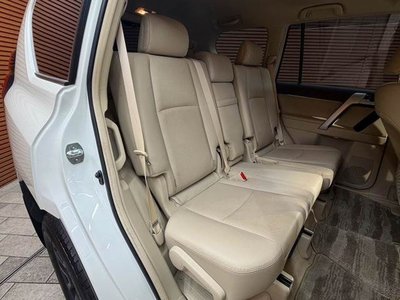TOYOTA LAND CRUISER PRADO - 9