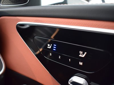 2026 Mercedes-BENZ C-CLASS 缩略图 32