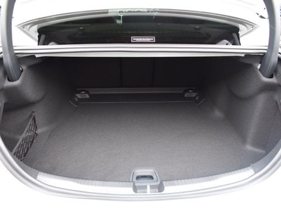 2026 Mercedes-BENZ C-CLASS 缩略图 52