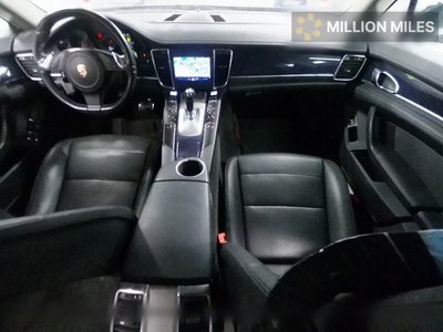 PORSCHE PANAMERA - 3