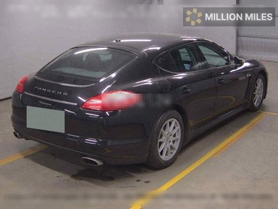 PORSCHE PANAMERA - 5