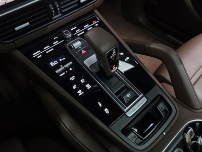 2021 Porsche CAYENNE 照片 9