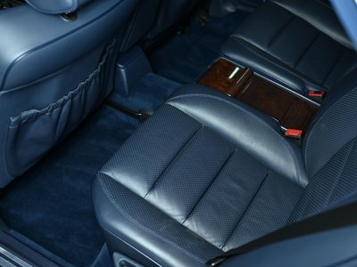 1994 Mercedes-BENZ E-CLASS thumbnail 39