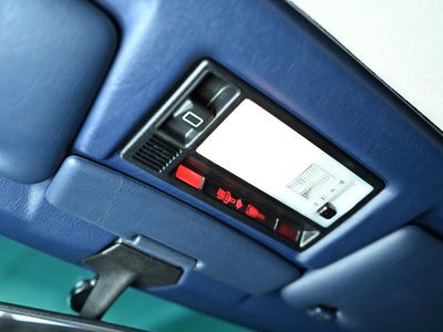 1994 Mercedes-BENZ E-CLASS thumbnail 57