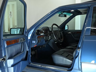 1994 Mercedes-BENZ E-CLASS thumbnail 45