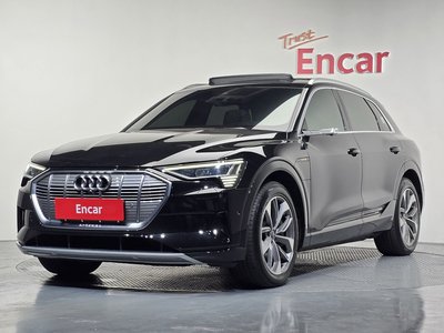 AUDI E-TRON - 1