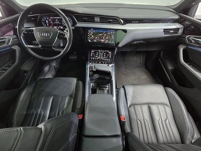 AUDI E-TRON - 5