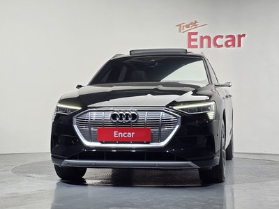 AUDI E-TRON - 2