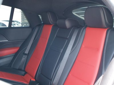 2026 Mercedes-BENZ GLE — миниатюра 11