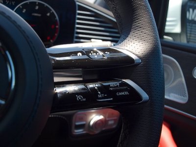 2026 Mercedes-BENZ GLE — миниатюра 21