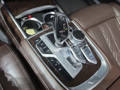 BMW 7 SERIES - 9