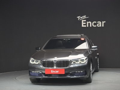 BMW 7 SERIES - 2