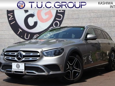MERCEDES-BENZ E-CLASS - 1
