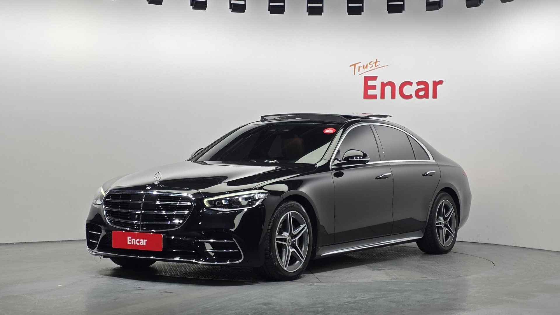 MERCEDES-BENZ S-CLASS - View 1