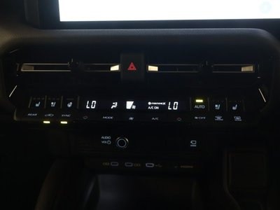 2025 Toyota LAND CRUISER 250 — миниатюра 13