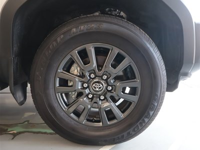 2025 Toyota LAND CRUISER 250 — миниатюра 34